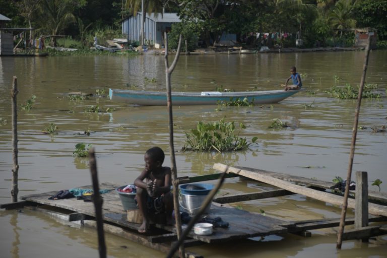 Así afectó el conflicto armado al territorio y las comunidades étnicas del Chocó.