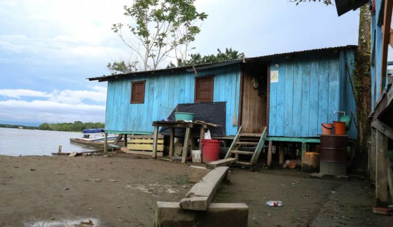 3.000 familias aisladas piden ayuda por falta de alimentos en Chocó.