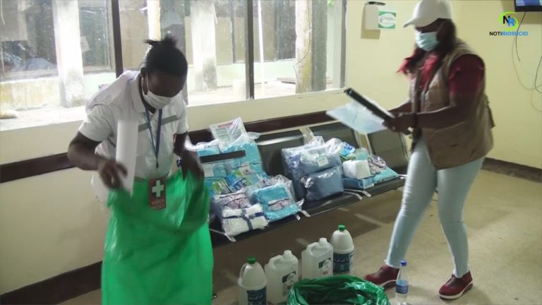 Patrulla Aérea Civil Colombiana lleva elementos de Bioseguridad al personal médico de la Región del Bajo Atrato.