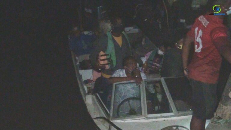 Alerta en Riosucio chocó, por el arribo de una embarcación tipo panga con pasajeros procedente de la ciudad de Quibdó.