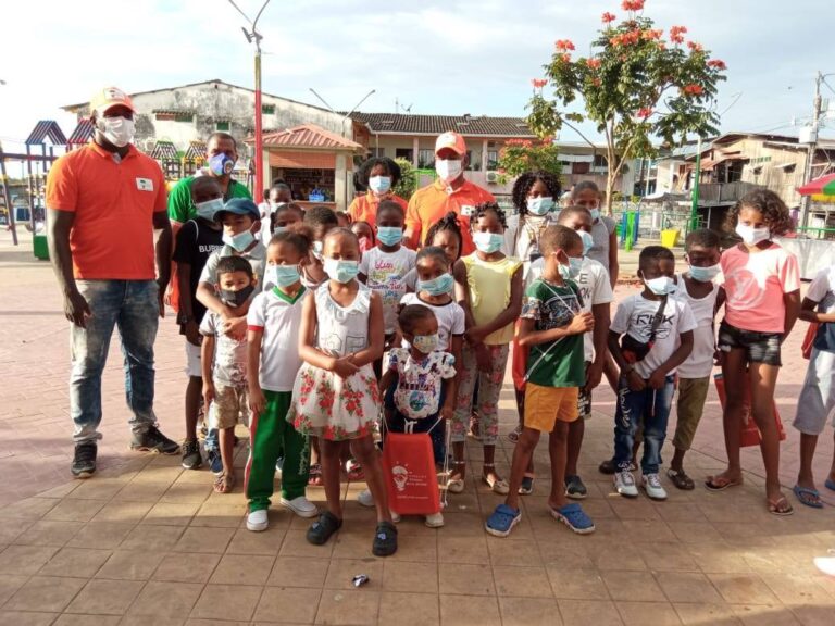 Fundación Colombia Sueña Grande, entrega ayudas en Riosucio – Chocó.