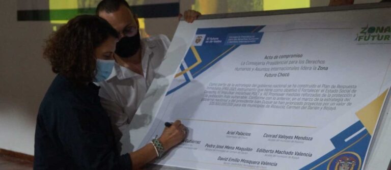 Con una inversión de 35 mil millones de pesos inicia la intervención en territorio de la Zona Futuro Chocó. Con una inversión de 35 mil millones de pesos inicia la intervención en territorio de la Zona Futuro Chocó.